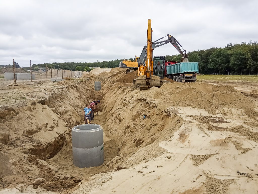 Prace terenowe wykopy Instbud